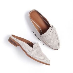 Universal Thread Beige Pointed Mule Flats